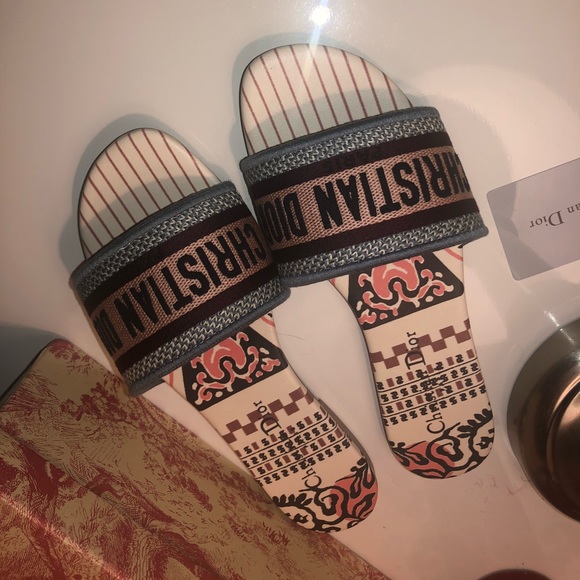 Authentic Christian Dior Dway Multi color Slides - Picture 9 of 9